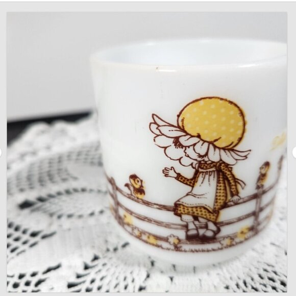 Holly Hobby Daisy Mug Vintage 1970s Milk Glass Holly Hobby Friends Kirby Martin - Picture 4 of 9